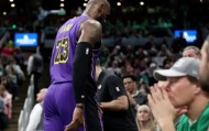 詹皇倒下为湖人敲响警钟？紫金众将无惧魔鬼赛程