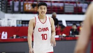 永利入口-王俊杰现身雷蒙社媒评论区：老灯！！雷蒙：暑假作业写完了吗？