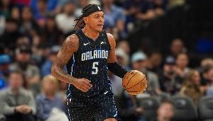 永利游戏-班凯罗：我妈妈总是督促我去拼抢篮板 她希望我每晚都能拿下十个